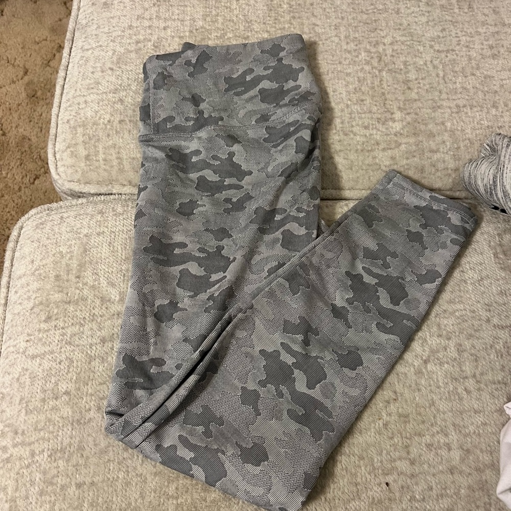 Women’s full length camo leggings